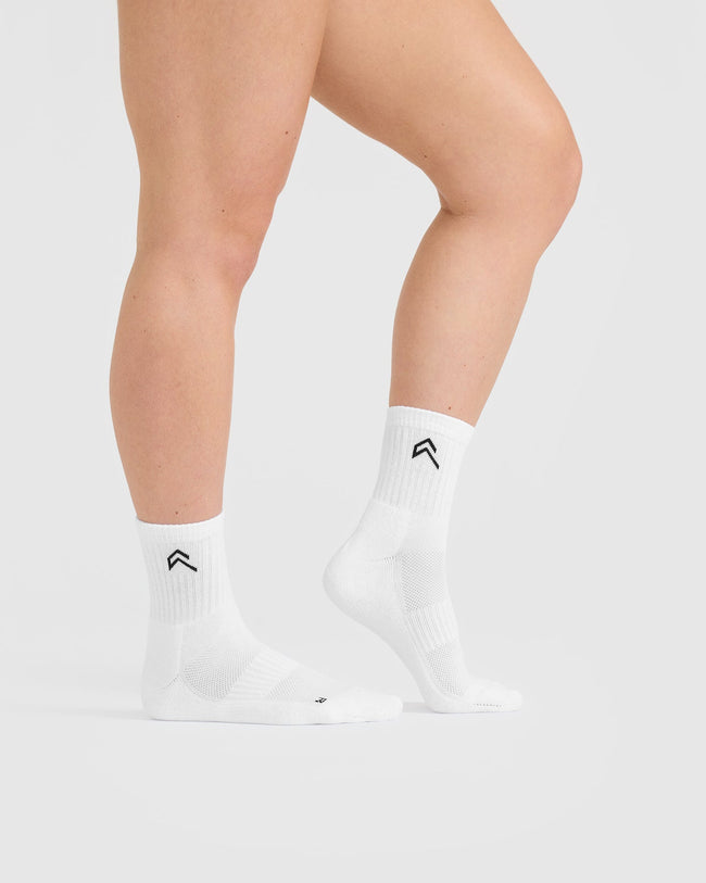 240712_JULYNEW-IN_MID_CREW_SOCKS_5-PACK_WHITE_PDP_1440x1800_02_650x.jpg