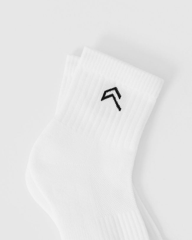240712_JULYNEW-IN_MID_CREW_SOCKS_5-PACK_WHITE_PDP_1440x1800_03_650x.jpg