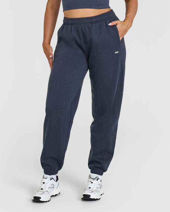 240829_AW24_FOUNDATIONS_JOGGER_TRUEBLUE_PDP_1440x1800_01_650x.jpg
