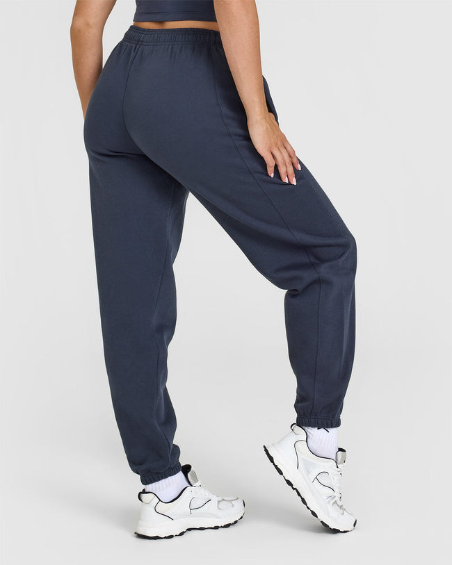240829_AW24_FOUNDATIONS_JOGGER_TRUEBLUE_PDP_1440x1800_02_650x.jpg