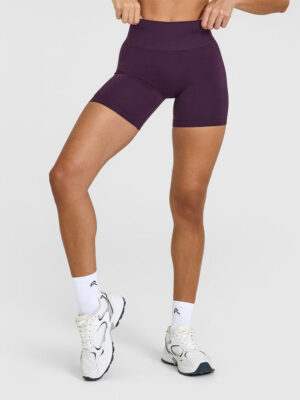 EFFORTLESS SEAMLESS SHORTS WITH WHITE LOGO