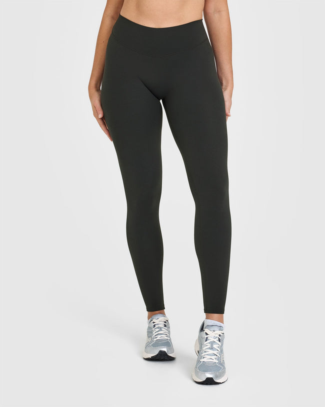 240927_SOFTMOTION_LEGGINGS_SOFTBLACK_PDP_1440x1800_01_650x.jpg