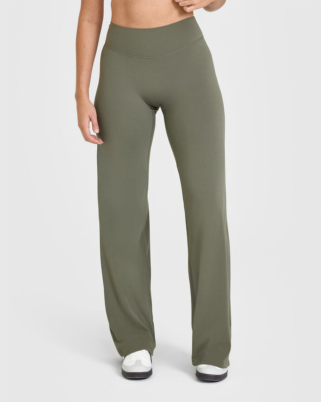 240927_SOFTMOTION_STRAIGHT_LEG_BOTTOMS_ALPINEGREEN_PDP_1440x1800_01_650x.jpg