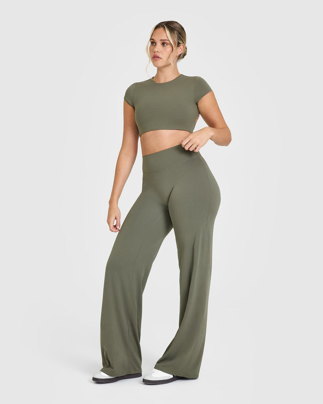 240927_SOFTMOTION_STRAIGHT_LEG_BOTTOMS_ALPINEGREEN_PDP_1440x1800_03_650x.jpg