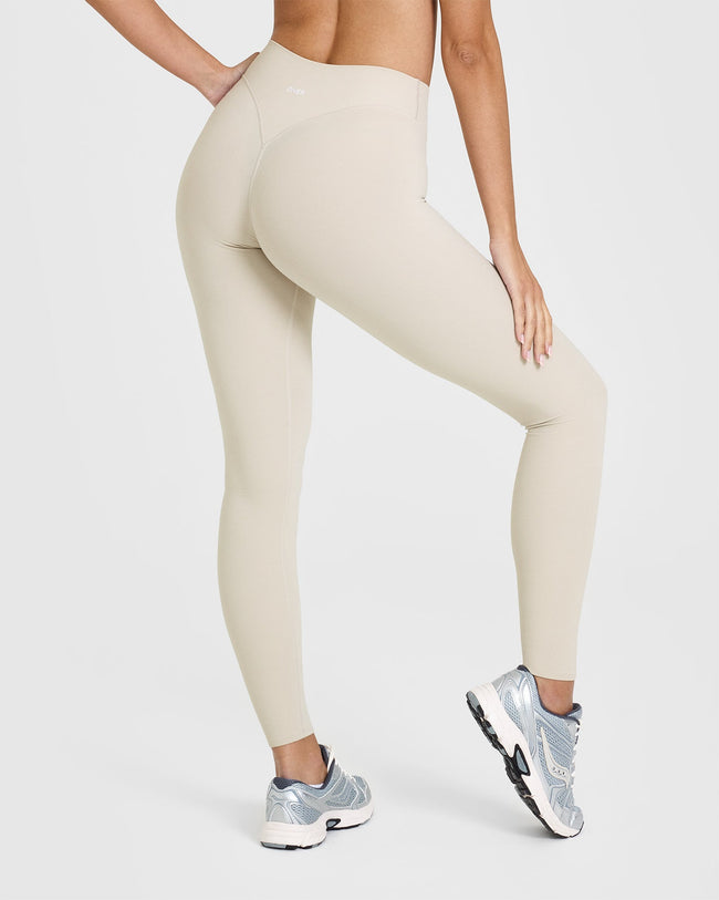 240930_SOFTMOTION_LEGGINGS_SAND_PDP_1440x1800_02_650x.jpg
