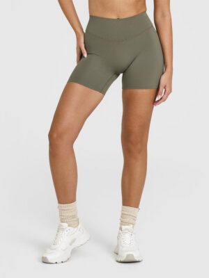 SOFTMOTION SHORTS 6" WITH WHITE LOGO