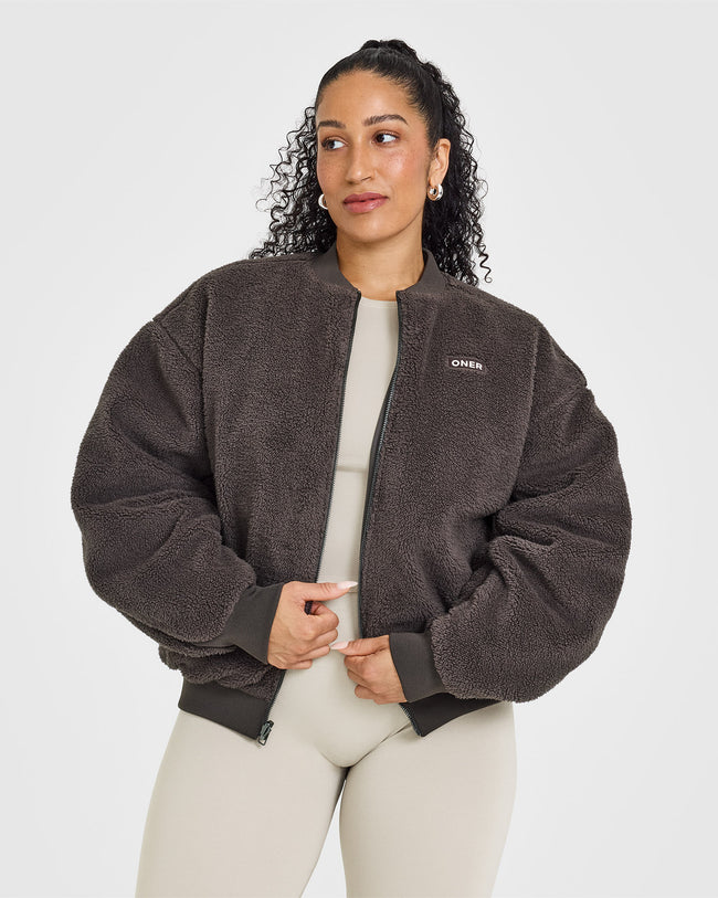 241015_COATS_BOMBER_TRUFFLEBROWN_PDP_1440x1800_02_650x.jpg