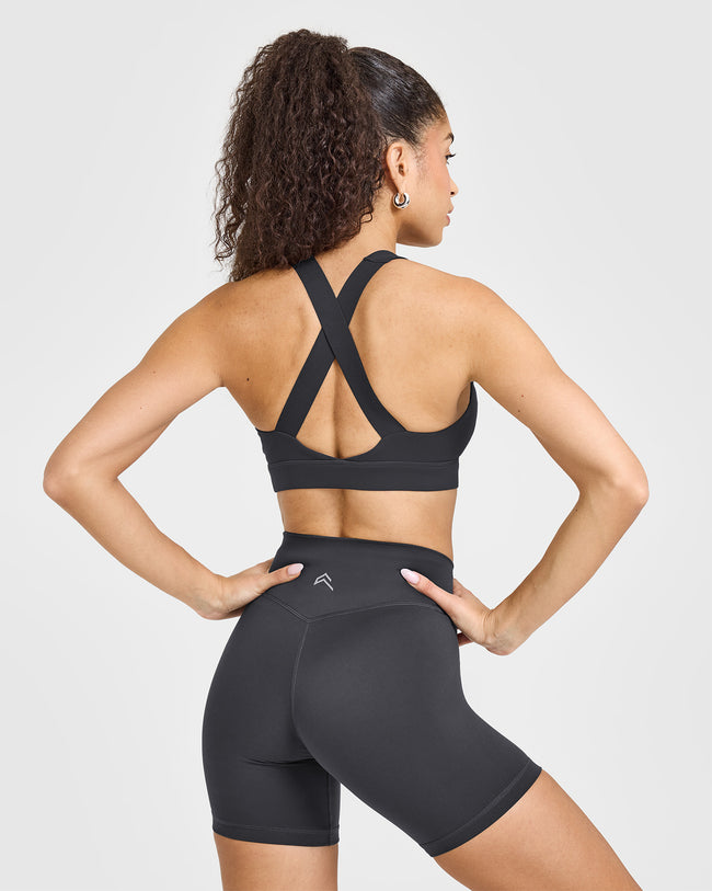 241204_TIMELESS_WIDE_STRAP_SPORTS_BRA_COAL_PDP_1440x1800_02_650x.jpg