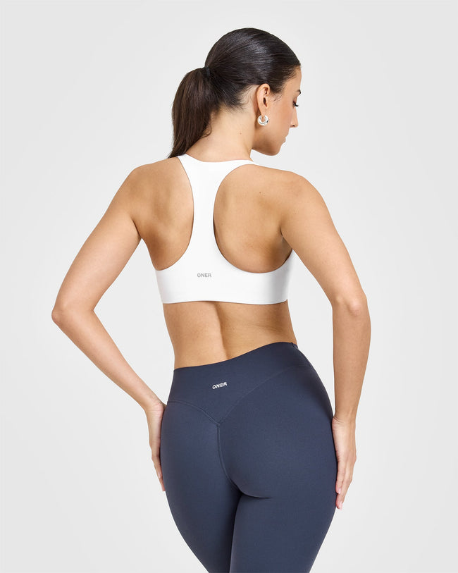 250107_NOOS_SOFTMOTION_BRALETTE_WHITE_PDP_1440x1800_02_650x.jpg