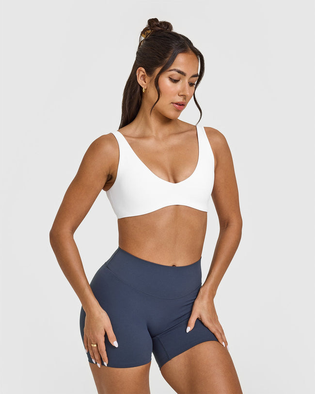 250123_LIFTING_TEAM_SOFTMOTION_SCOOP_BACK_BRALETTE_WHITE_PDP_1440x1800_01_650x.jpg