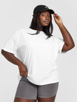CLASSIC OVERSIZED LIGHTWEIGHT T-SHIRT