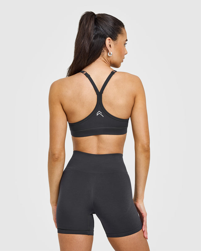250205_RESHOOT_EVERYDAY_SPORTS_BRA_COAL_PDP_1440x1800_02_650x.jpg