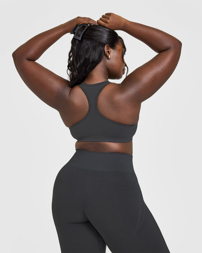 250225_STRONG_IS_A_STATEMENT_EFFORTLESS_SEAMLESS_RACER_BACK_SPORTS_BRA_COAL_PDP_1440x1800_02_650x.jpg