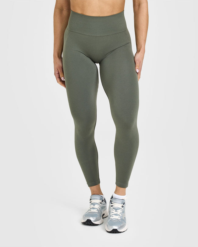 250226_BEYOND_MOVEMENT_EFFORTLESS_SEAMLESS_LEGGINGS_DARKKHAKI_PDP_1440x1800_01_650x.jpg