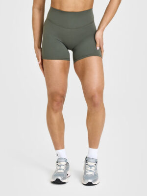 SOFTMOTION SHORTS 6" WITH WHITE LOGO