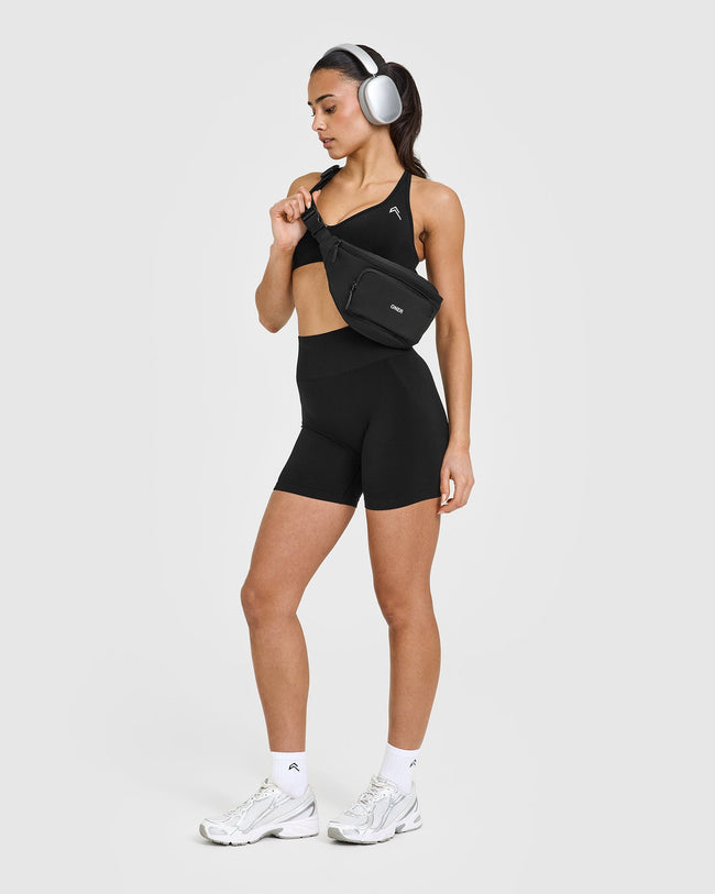250227_STRONG_IS_A_STATEMENT_EFFORTLESS_SEAMLESS_RACER_BACK_SPORTS_BRA_BLACK_PDP_1440x1800_03_650x.jpg