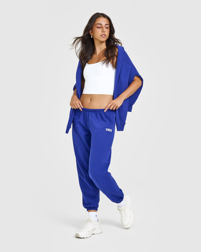 250306_STRONGISASTATEMENT_MID-WEIGHT_JOGGER_PRINTED_LOGO_SPACEBLUE_PDP_1440x1800_03_650x.jpg