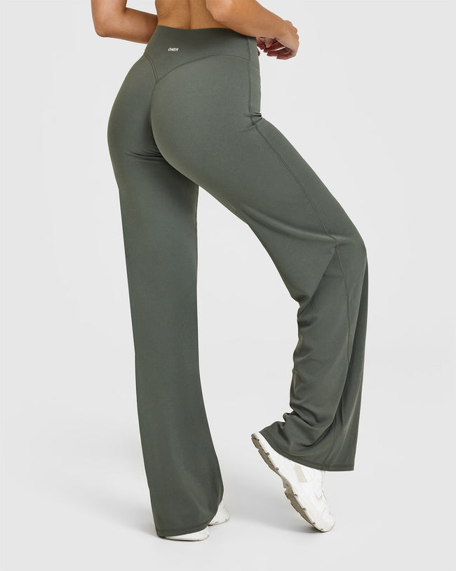 250307_BEYOND_MOVEMENT_SOFTMOTION_STRAIGHT_LEG_BOTTOMS_DARKKHAKI_PDP_1440x1800_02_650x.jpg
