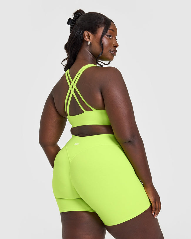 250320_OAXDANYELE_EVERYDAY_HIGH_NECK_SPORTS_BRA_CITRUSGREEN_PDP_1440x1800_02_650x.jpg