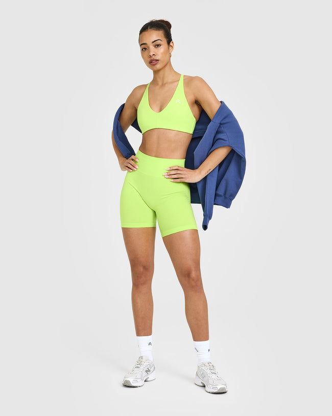 250328_OAXDANYELE_EFFORTLESS_SHORTS_CITRUSGREEN_PDP_1440x1800_03_650x.jpg
