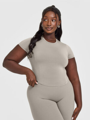 MELLOW SOFT MID SHORT SLEEVE T-SHIRT