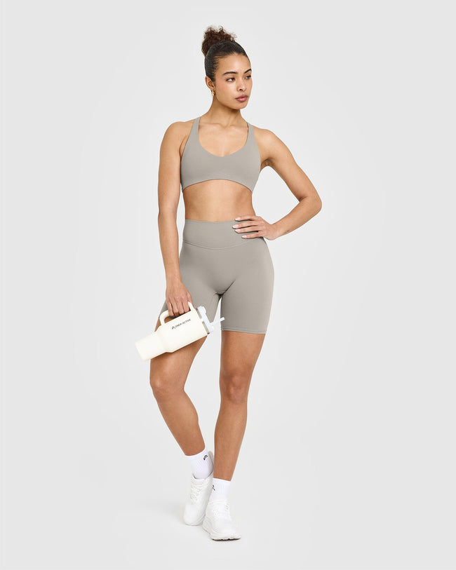 250409_SUMMERSEASONAL_SOFTMOTION_CYCLING_SHORTS_WARMSAND_PDP_1440x1800_03_650x.jpg