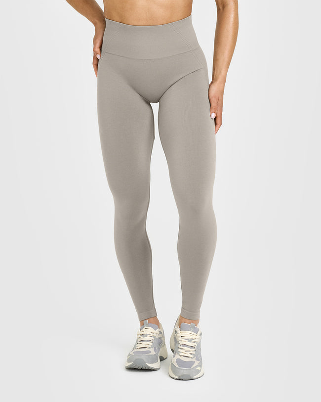 250414_SUMMERSEASONAL_EFFORTLESS_SEAMLESS_LEGGINGS_WARMSAND_PDP_1440x1800_01_650x.jpg