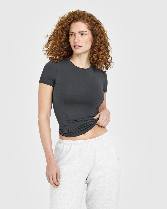 250416_NOOS_MELLOW_SOFT_SHORT_SLEEVE_T-SHIRT_COAL_PDP_1440x1800_01_650x.jpg