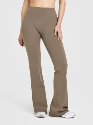 SOFTMOTION FLARED PANTS WITH WHITE LOGO