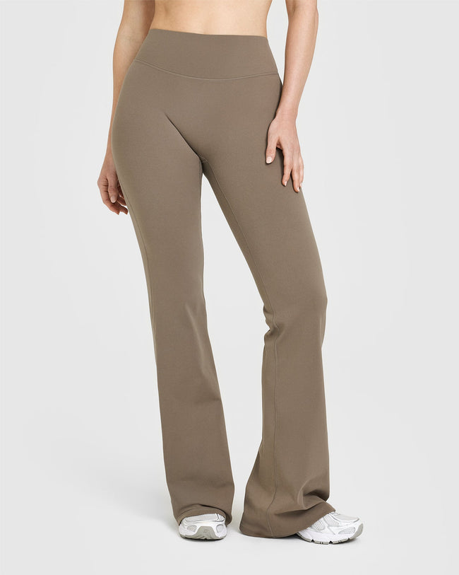 250514_ALWAYSINONER_SOFTMOTION_FLARED_BOTTOMS_MOSSBROWN_PDP_1440x1800_01_650x.jpg