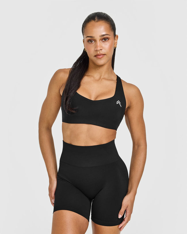 AT_YOUR_PACE_EASYLIFT_CROSS_BACK_SPORTS_BRA_BLACK_250618_PDP_1440x1800_01_650x.jpg