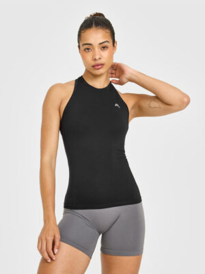 GO TO SEAMLESS FITTED TANK TOP