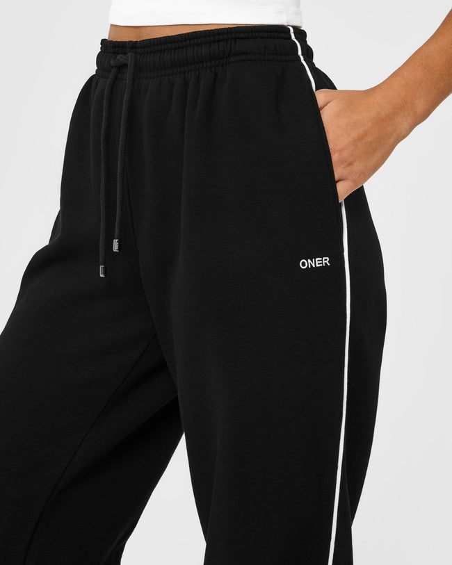 BAU_JERSEY_TRACKSUIT_STRAIGHT_LEG_JOGGERS_BLACK_250922_PDP_1440x1800_05_650x.jpg