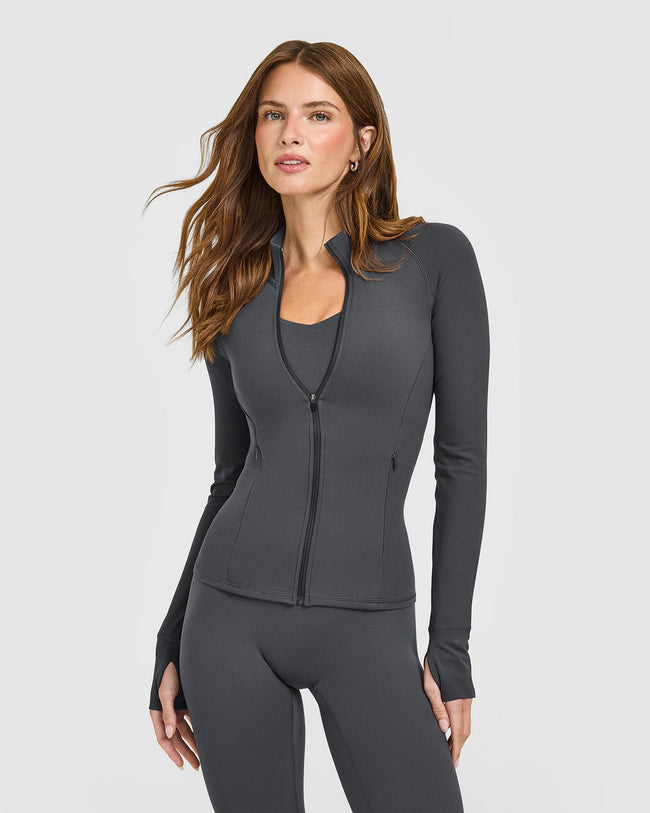 BAU_SOFTMOTION_JACKET_COAL_250804_PDP_1440x1800_01_650x.jpg
