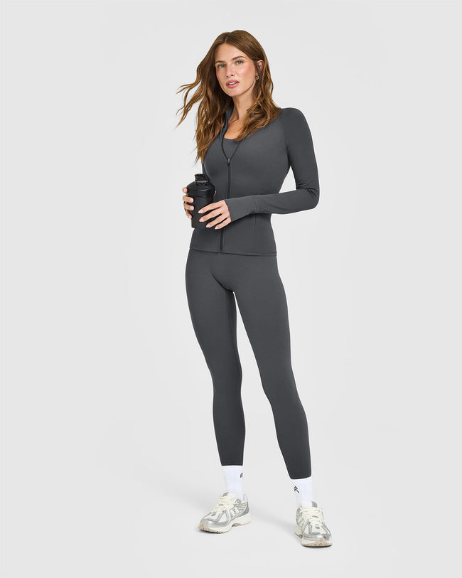 BAU_SOFTMOTION_JACKET_COAL_250804_PDP_1440x1800_03_650x.jpg