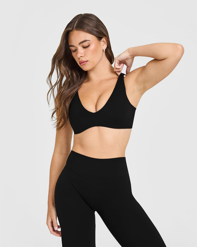 BAU_SOFTMOTION_SCOOP_BACK_BRALETTE_BLACK_250805_PDP_1440x1800_01_650x.jpg