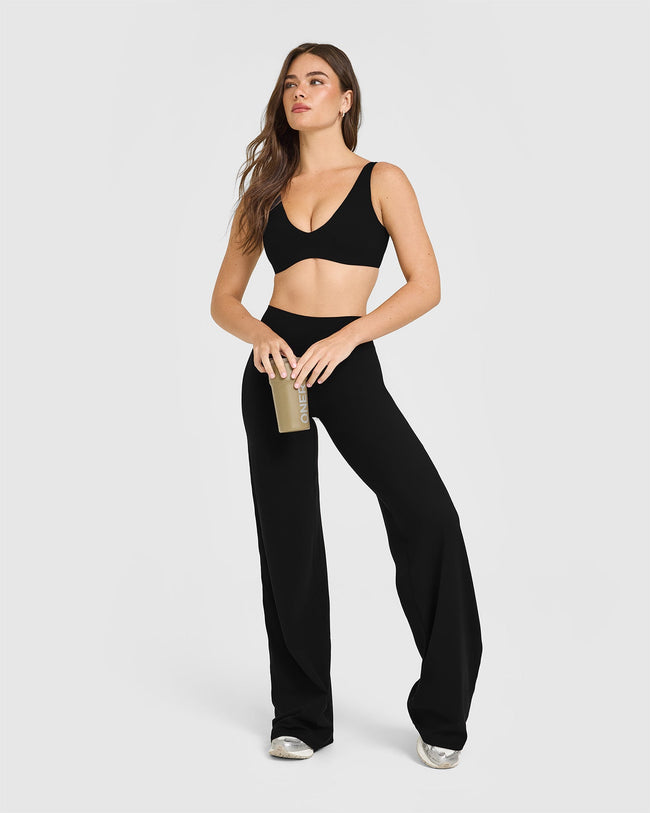 BAU_SOFTMOTION_SCOOP_BACK_BRALETTE_BLACK_250805_PDP_1440x1800_03_650x.jpg