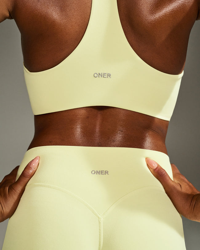 BAU_SOFTMOTION_SPORTS_BRA_PASTELYELLOW_250805_PDP_1440x1800_02_650x.jpg
