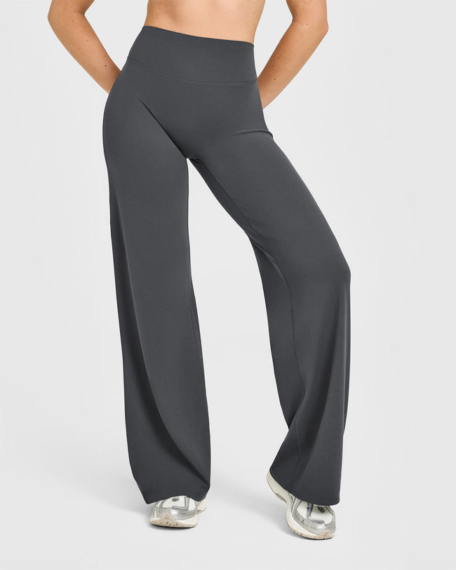 BAU_SOFTMOTION_STRAIGHT_LEG_BOTTOMS_COAL_250805_PDP_1440x1800_01_650x.jpg