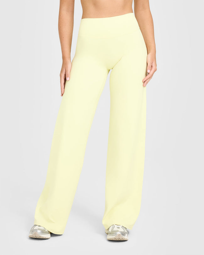 BAU_SOFTMOTION_STRAIGHT_LEG_BOTTOMS_PASTELYELLOW_250805_PDP_1440x1800_01_650x.jpg