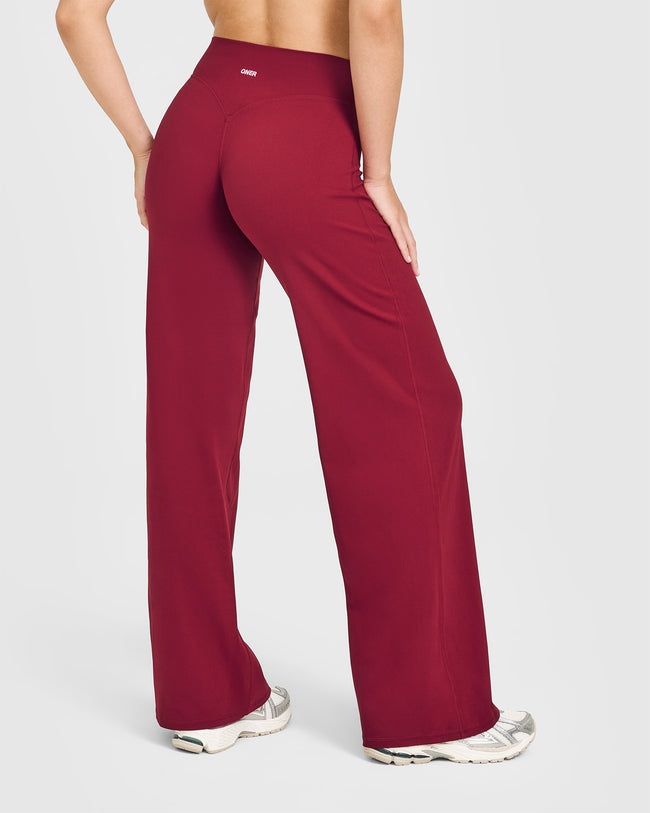 BAU_SOFTMOTION_STRAIGHT_LEG_BOTTOMS_RUBYRED_250805_PDP_1440x1800_02_650x.jpg