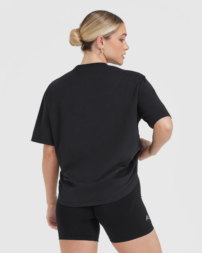 CLASSIC_OVERSIZED_LIGHTWEIGHT_T-SHIRT_BLACK_02_650x.jpg