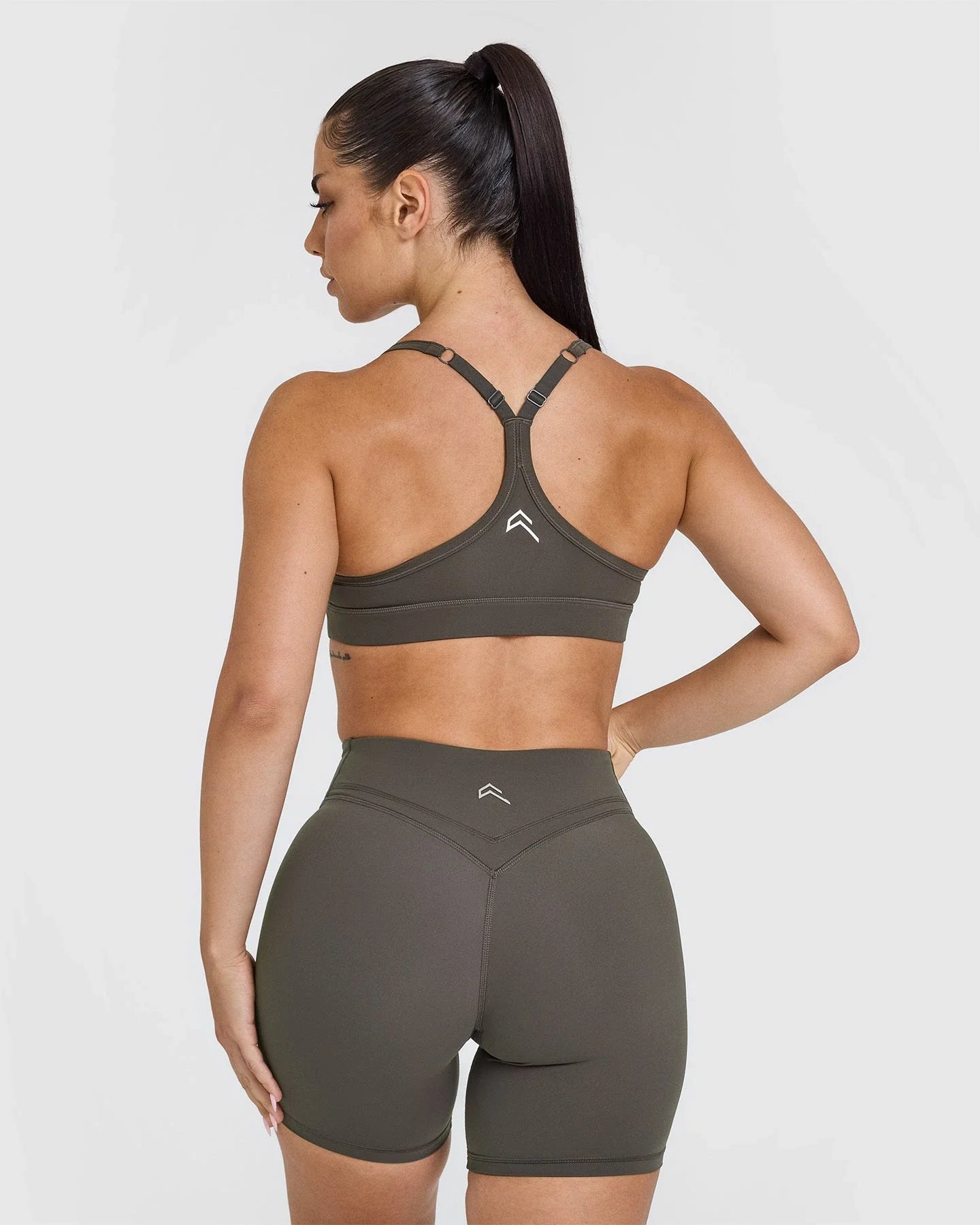 Everyday_Sports_Bra_DeepTaupe_03.jpg