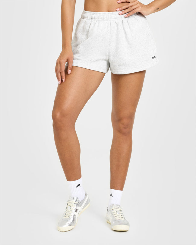 JULYBAU_FOUNDATIONS_OVERSIZED_SHORTS_LIGHTGREYMARL_250611_PDP_1440x1800_01_650x.jpg