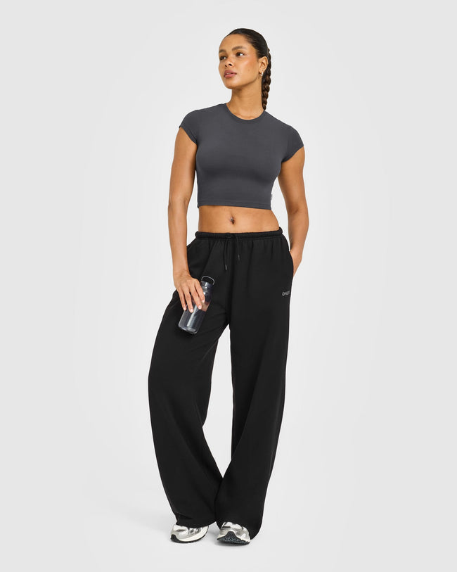 NOOS_COTTON_BABY_T-SHIRT_COAL_250919_PDP_1440x1800_03_650x.jpg