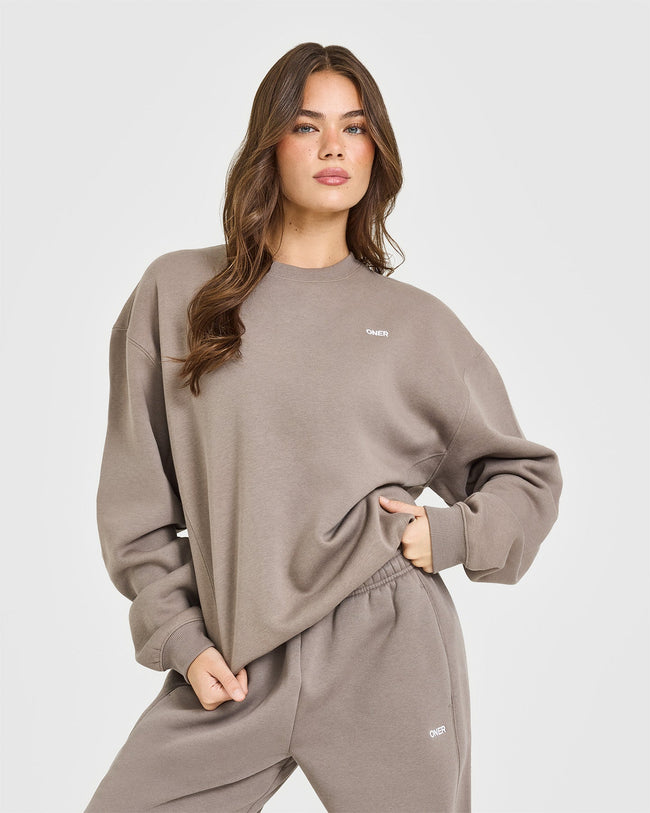 NOOS_FOUNDATIONS_CREW_NECK_SWEATSHIRT_MINKYBROWN_250716_PDP_1440x1800_01_650x.jpg