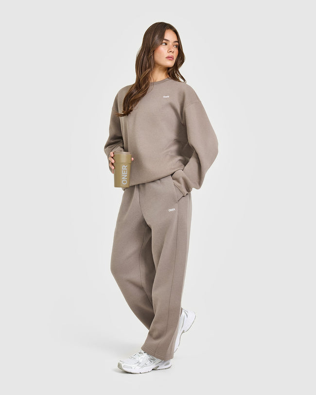 NOOS_FOUNDATIONS_CREW_NECK_SWEATSHIRT_MINKYBROWN_250716_PDP_1440x1800_03_650x.jpg