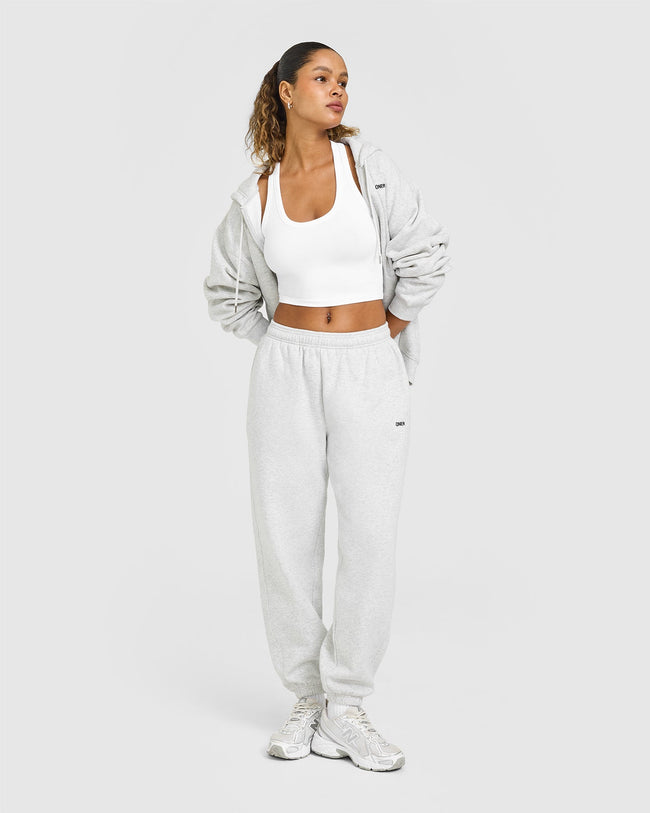 NOOS_FOUNDATIONS_OVERSIZED_JOGGER_LIGHTGREYMARL_250813_PDP_1440x1800_03_92666595-9ea8-4090-ab77-0860cdfc9e60_650x.jpg