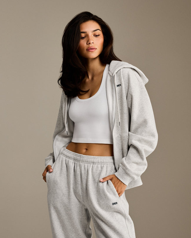 NOOS_FOUNDATIONS_OVERSIZED_STRAIGHT_LEG_JOGGER_LIGHTGREYMARL_250813_PDP_1440x1800_02_b1f94b50-8c51-4d5a-b87f-951882516e10_650x.jpg
