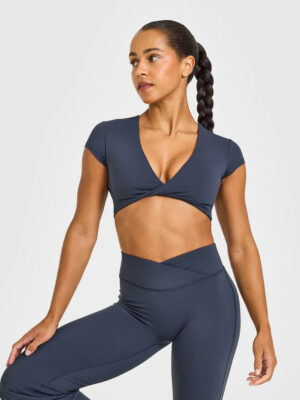 UNIFIED TWIST FRONT SHORT SLEEVE CROP TOP